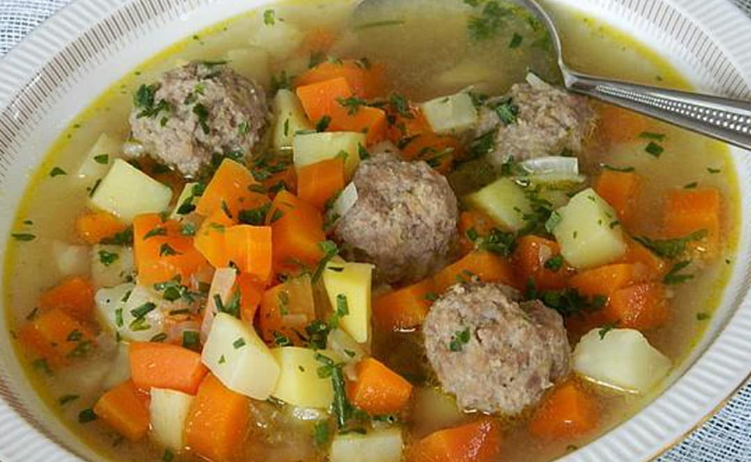 Carrot Stew with Meatballs