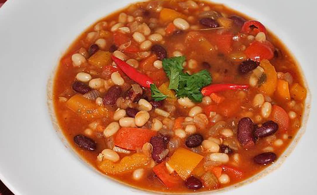 Spicy vegetarian bean stew