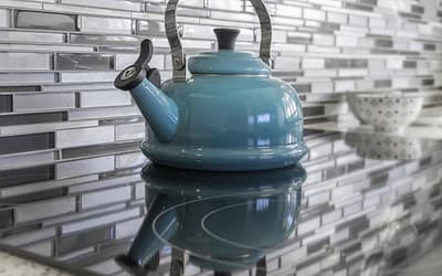 What is the Best Type of Cookware for Glass Top Stoves